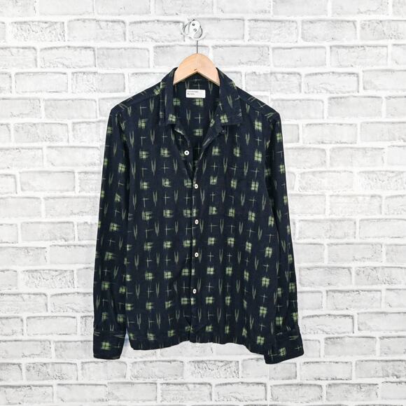 Universal Works Men's Long Sleeve Button up Shirt Black Green print sz Small - Picture 1 of 5